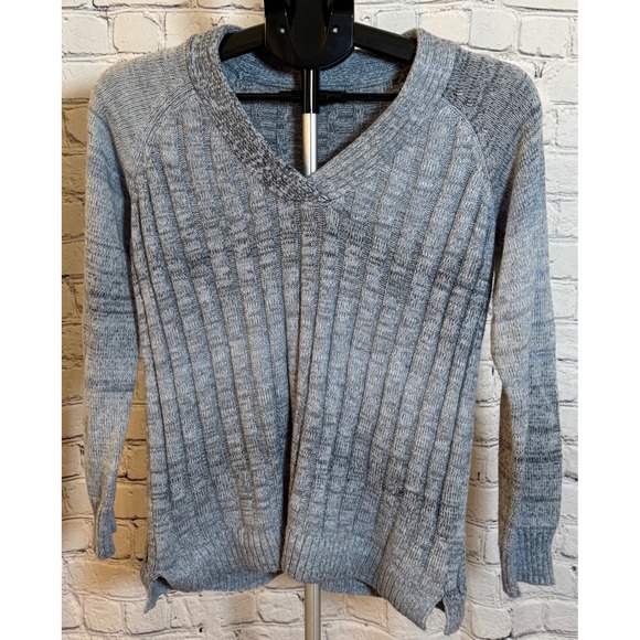 Napa Valley Sweaters - Napa Valley Womens PM Petite Medium Grey Ribbed V-Neck Sweater Pullover